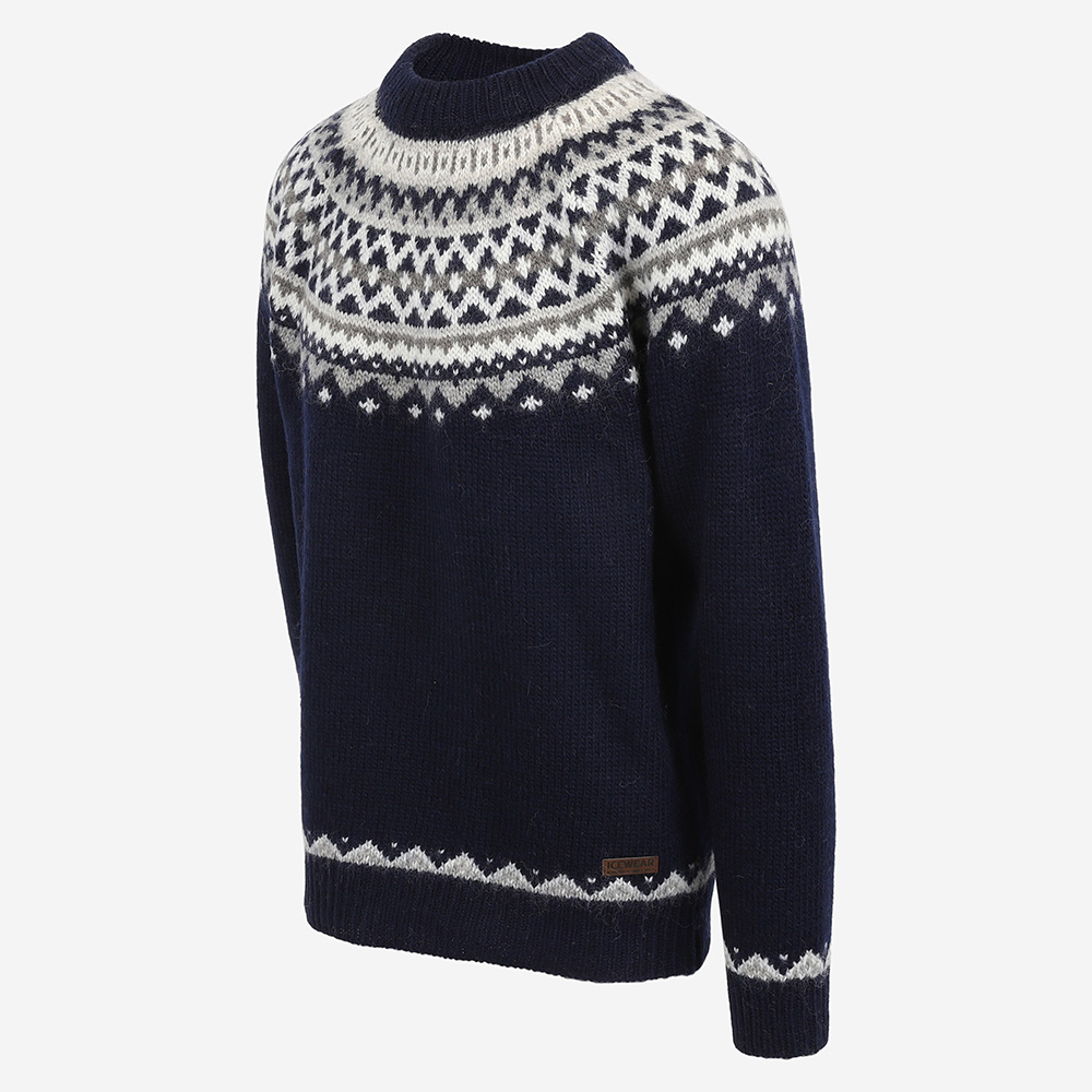 Skjaldbreiður Icelandic pattern wool sweater