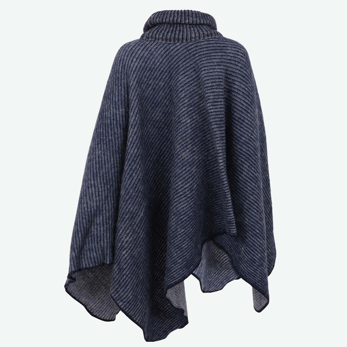 Ríkey poncho aus isländischer Wolle