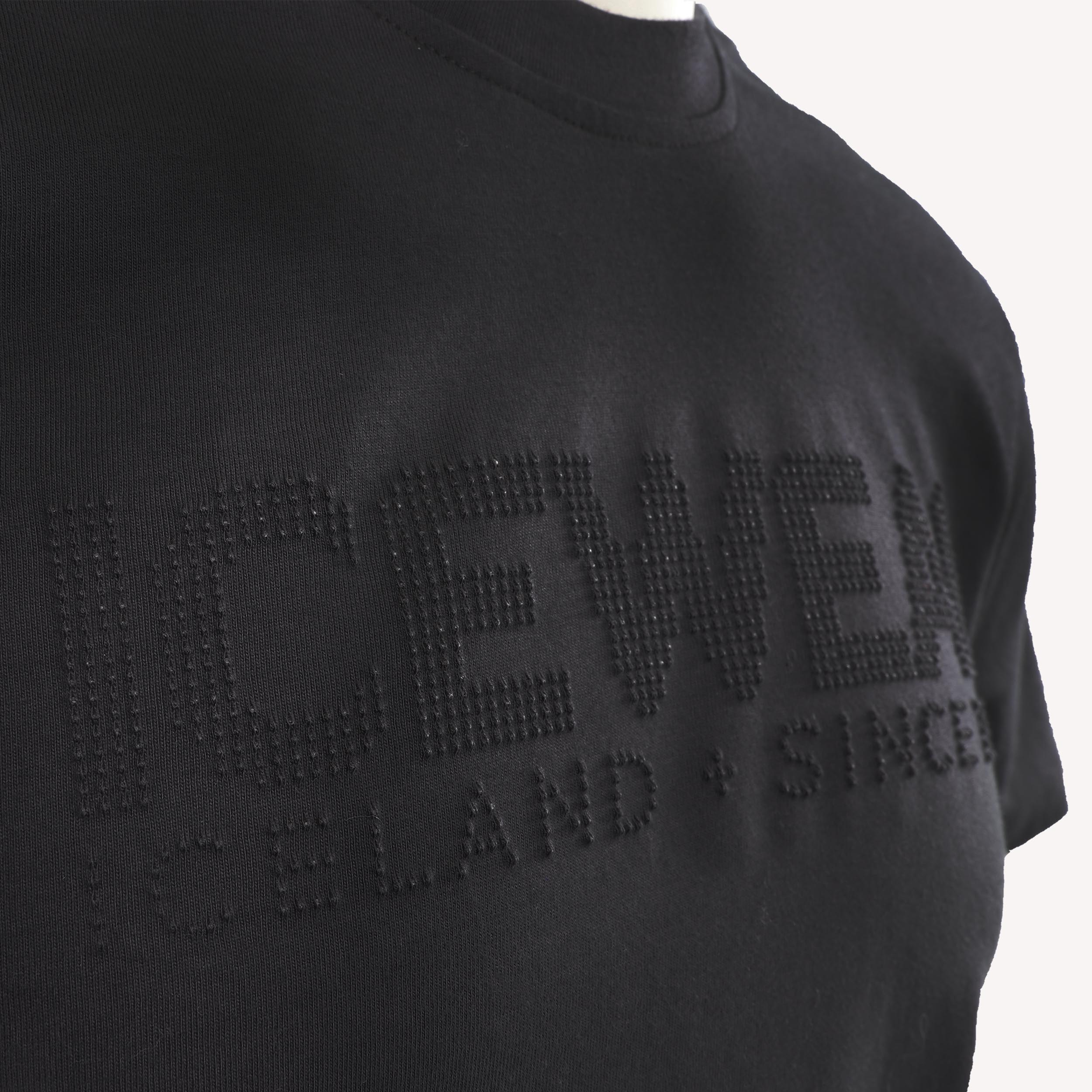 NÓRI stuttermabolur