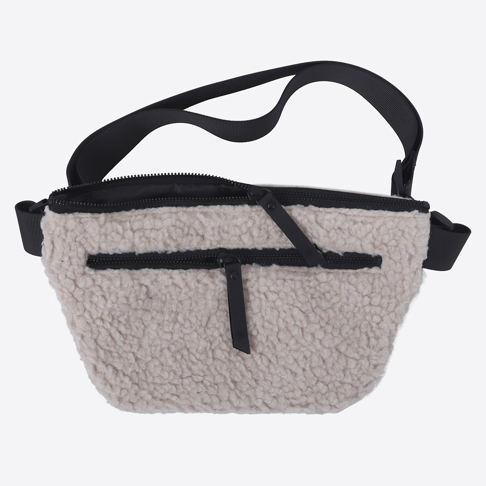 Grjótgarðar Bauchtasche