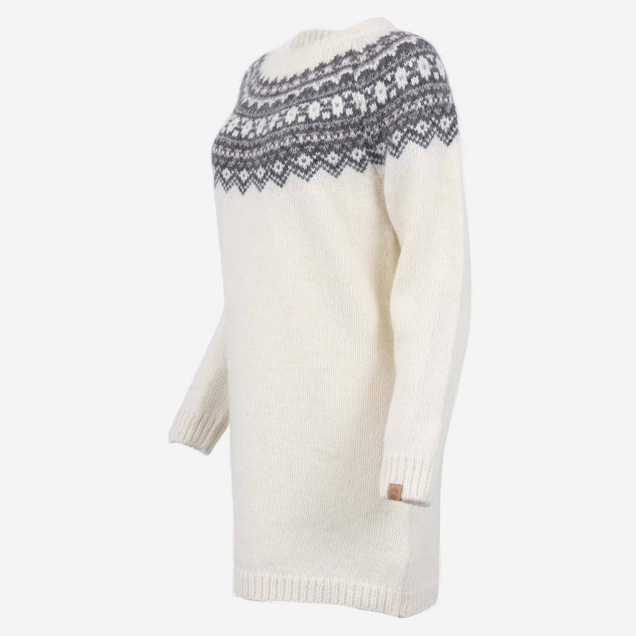 Fróðný long wool sweater 