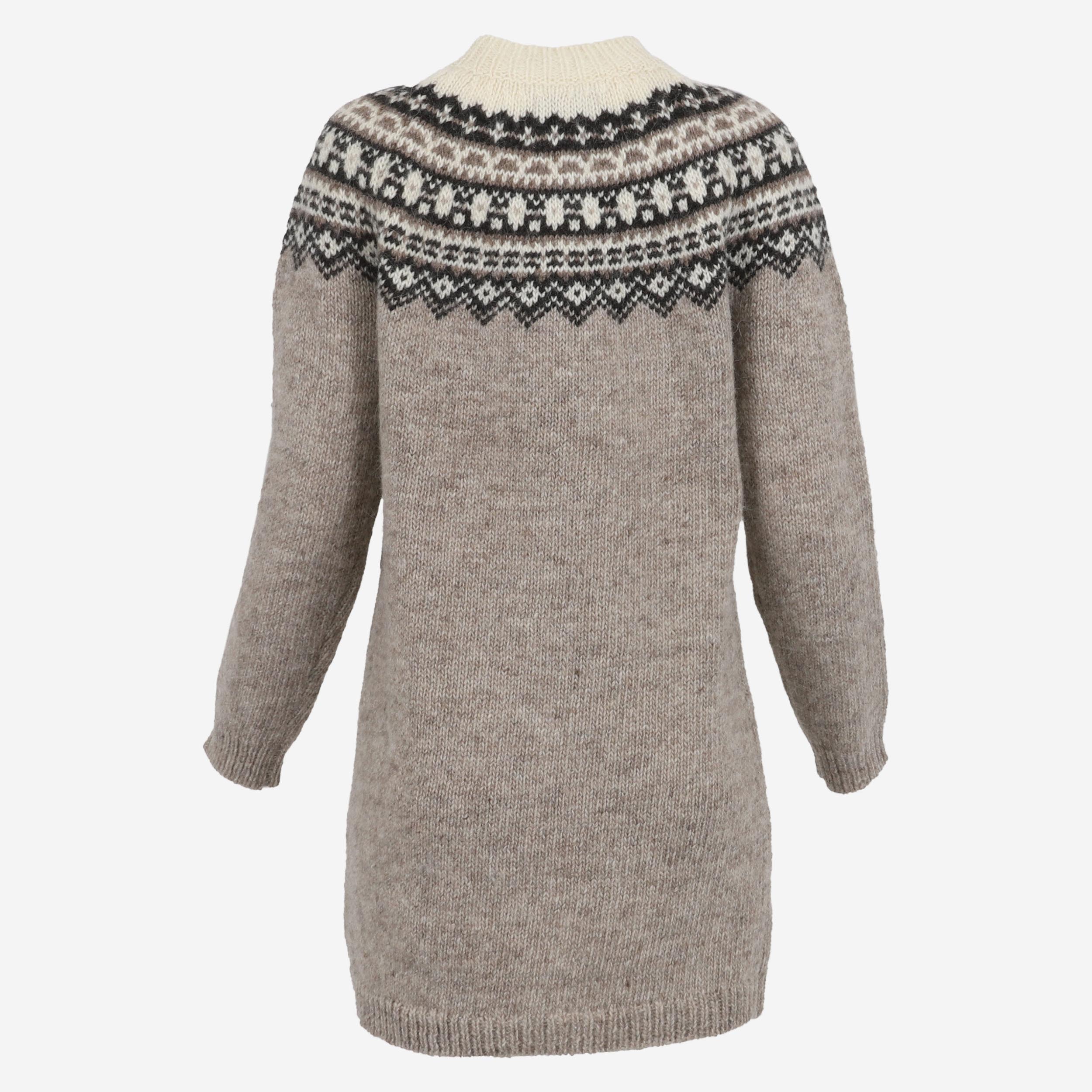 Fróðný long wool sweater 